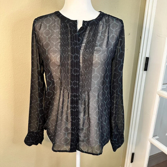BANANA REPUBLIC Sheer Pintucked Print Blouse Top Button Front - S - Picture 2 of 8